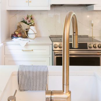 Build Forward Construction - a kitchen with a sink, stove, and oven - General Contractors Near Me - Portland, Oregon Build Forward Construction - a kitchen with a sink, stove, and oven - General Contractors Near Me - Portland, Oregon