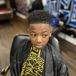 Celebrity Images Barber Shop - Crispy Hairline
