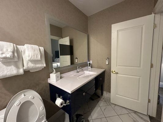Hotel Saint Louis, Autograph Collection by null
