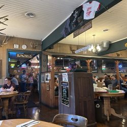 Three Fingered Jacks Saloon & Cafe - Ambiance
