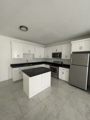 All Pro Maintenance Logo