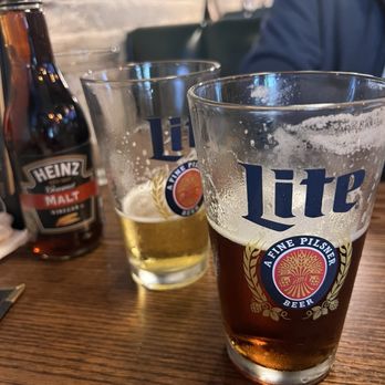 The Yard’s Pub - House Draft $6 special + $11 Smithwicks (both great) - Irish Pub Near Me - New York, New York The Yard’s Pub - House Draft $6 special + $11 Smithwicks (both great) - Irish Pub Near Me - New York, New York