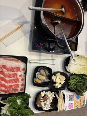 Azure Hot Pot by null