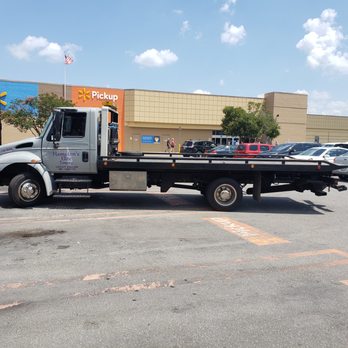 Hamilton's Elite Towing - Towing Near Me - Newton Grove, North Carolina Hamilton's Elite Towing - Towing Near Me - Newton Grove, North Carolina