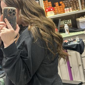 Hair Contrast - My first set of extensions and she did such an amazing job!! - Hair Salons Near Me - Katy, Texas Hair Contrast - My first set of extensions and she did such an amazing job!! - Hair Salons Near Me - Katy, Texas