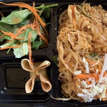 Ewa's Thai Cuisine - Salad and Pad Thai with chicken - Thai Near Me - Flagstaff, Arizona Ewa's Thai Cuisine - Salad and Pad Thai with chicken - Thai Near Me - Flagstaff, Arizona