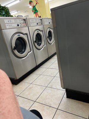 We'll Wash Laundromat