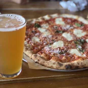 Bad Dad Brewing - Margherita and IPA - Pizza Near Me - Fairmount, Indiana
