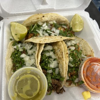Taqueria Robert - Pollo and Asada tacos - Mexican Near Me - Concord, North Carolina