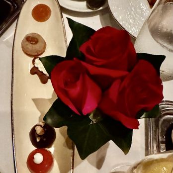 Gary Danko - Complimentary cookies and sweets - New American Near Me - San Francisco, California