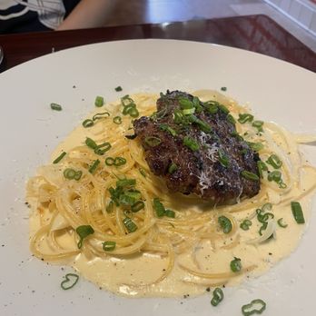 Woowa - Cream pasta with meatball - Korean Near Me - Gardena, California Woowa - Cream pasta with meatball - Korean Near Me - Gardena, California