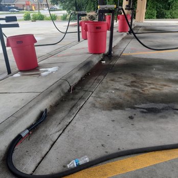 Zips Car Wash - hoses on the ground, vacs not working, dirty lot - Car Wash Near Me - Charlotte, North Carolina Zips Car Wash - hoses on the ground, vacs not working, dirty lot - Car Wash Near Me - Charlotte, North Carolina