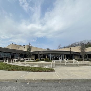 Cornerstone Aquatics Center - Swimming Lessons/Schools Near Me - West Hartford, Connecticut Cornerstone Aquatics Center - Swimming Lessons/Schools Near Me - West Hartford, Connecticut