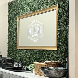 The Nail Lounge
