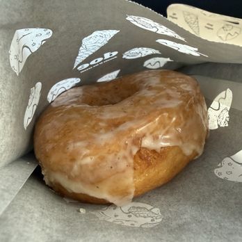 Doe Donuts - Salted Vanilla Bean - Donuts Near Me - Portland, Oregon
