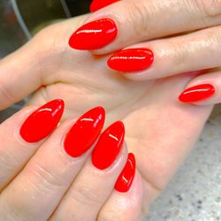 Nails Plus - Ferrari red