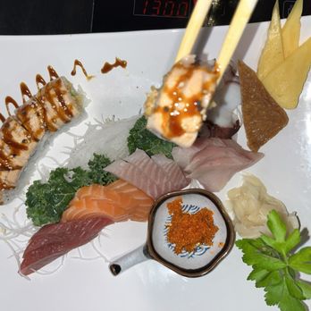 Top Pot - Ebi/Hamachi/Ikura/Inari/Maguro/Hotate/Tako/Tamago/Tobiko/Salma sashimi with Scorpion Maki - Hot Pot Near Me - Braintree, Massachusetts