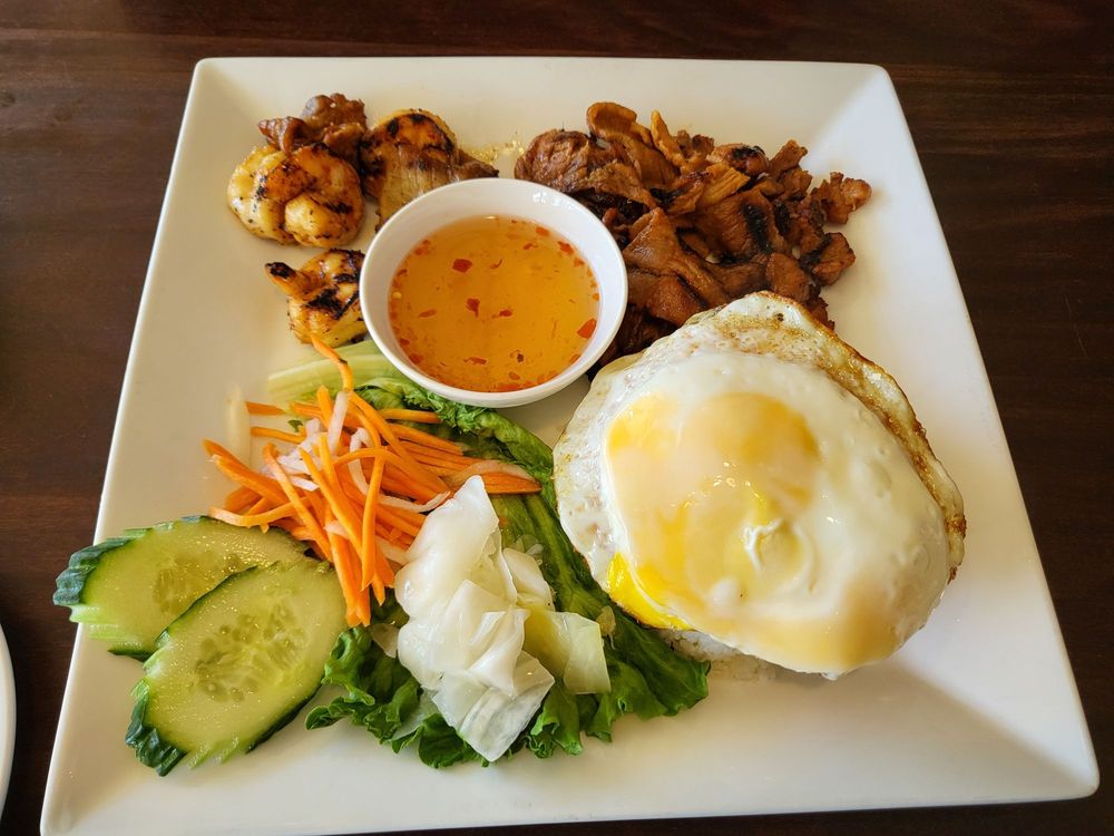 Simply Pho & Grill