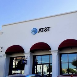 AT&T Store - Front of store