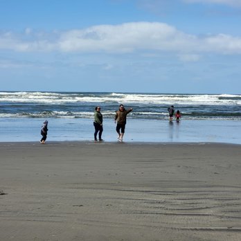 McMenamins Gearhart Hotel - enjoying the nearby water! - Hotels Near Me - Gearhart, Oregon McMenamins Gearhart Hotel - enjoying the nearby water! - Hotels Near Me - Gearhart, Oregon