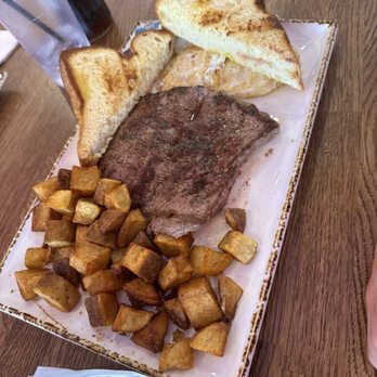 Madres Brunch - Steak & Eggs - Breakfast & Brunch Near Me - Placentia, California