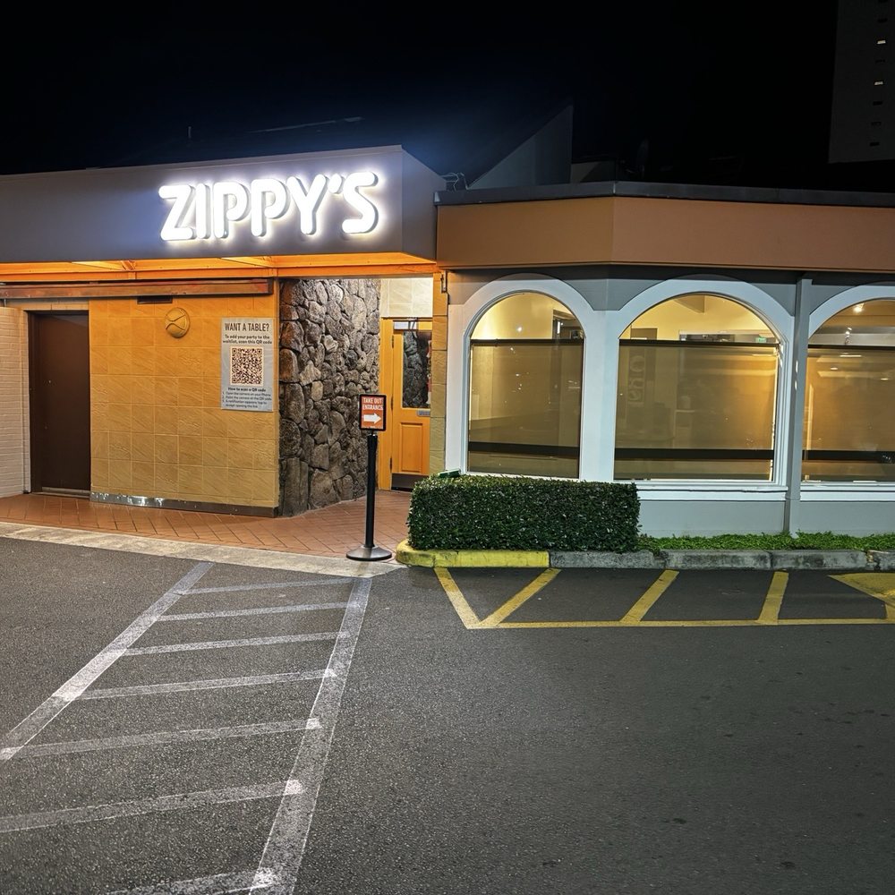 Zippy's Makiki - Entrance - Diners Near Me - Honolulu, Hawaii Zippy's Makiki - Entrance - Diners Near Me - Honolulu, Hawaii