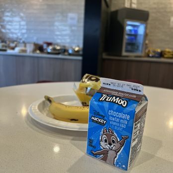 Fairfield by Marriott Inn & Suites Lancaster Palmdale - Breakfast included. Simple but good to be fulfilled. - Hotels Near Me - Lancaster, California