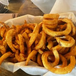 The Cabin - Curly fries