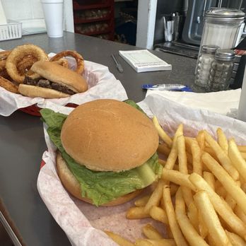 Town-Topic Hamburgers - Diners Near Me - Kansas City, Missouri