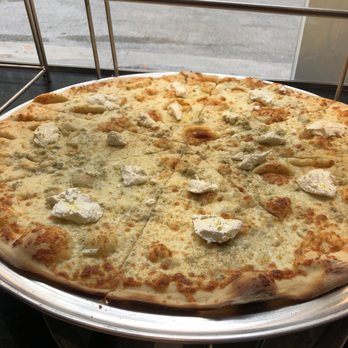 Pizza De Miami - Pizza Near Me - Miami Beach, Florida Pizza De Miami - Pizza Near Me - Miami Beach, Florida