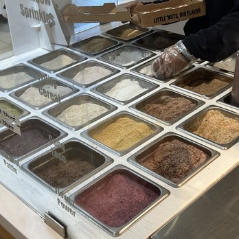 Doughnuttery - Sugary seasoning - Donuts Near Me - Garden City, New York