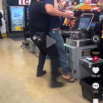 Vons - Customer being aggressively handled. I will keep this here until I find out why it happened. - Grocery Near Me - Anaheim, California