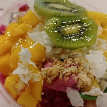 Playa Bowls - Electric Mermaid Pitaya Bowl - Juice Bars & Smoothies Near Me - Bethlehem, Pennsylvania