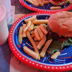 Sugarloaf Lake Store & Diner - Big Roy Burger!
