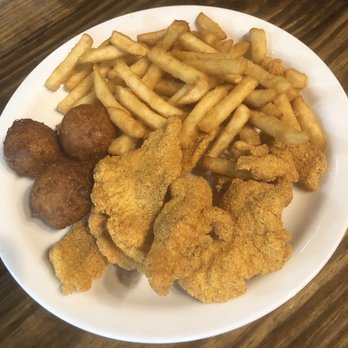 Mitchell’s - Central Service Grill - Fried Catfish Dinner - Bars Near Me - Eupora, Mississippi