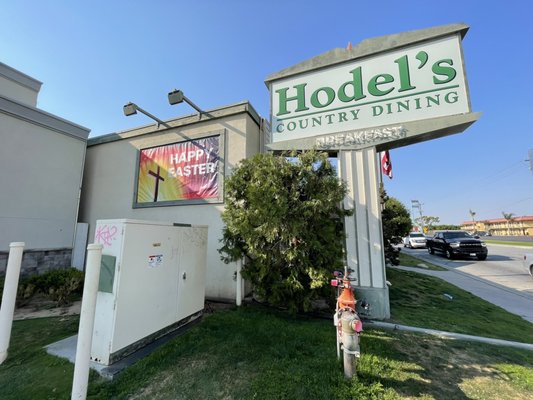 Hodel's Country Dining by null