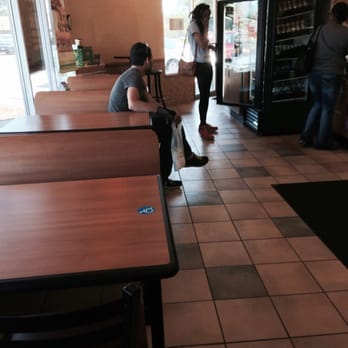 Subway - Booths - Sandwiches Near Me - Mequon, Wisconsin