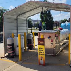 Tractor Supply - Propane refill station