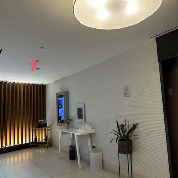 Hyatt Regency Bethesda - Elevator with water station - Hotels Near Me - Bethesda, Maryland Hyatt Regency Bethesda - Elevator with water station - Hotels Near Me - Bethesda, Maryland