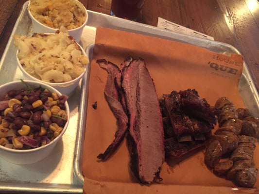 House of 'Que by null