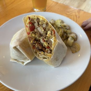 Eagle's Landing Restaurant - Chorizo burrito add sausage - American Near Me - June Lake, California Eagle's Landing Restaurant - Chorizo burrito add sausage - American Near Me - June Lake, California