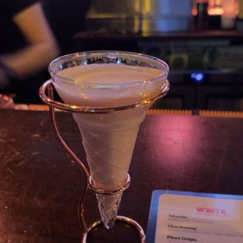Retro Room - The olde townie scoops - Cocktail Bars Near Me - Boston, Massachusetts