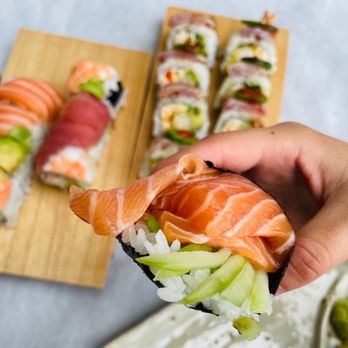 Roll Call - Sushi Bars Near Me - Los Angeles, California