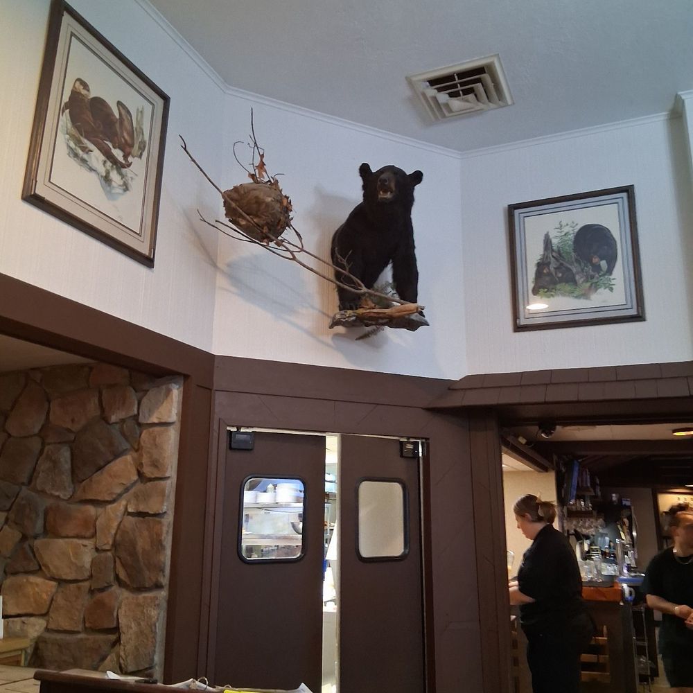Lewiston Lodge - Hotels Near Me - Lewiston, Michigan Lewiston Lodge - Hotels Near Me - Lewiston, Michigan