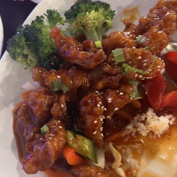Maya Thai Cuisine - Volcano chicken - Thai Near Me - Pembroke Pines, Florida Maya Thai Cuisine - Volcano chicken - Thai Near Me - Pembroke Pines, Florida