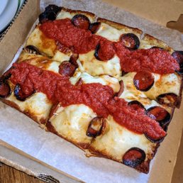 The 4-4-2 Pizza