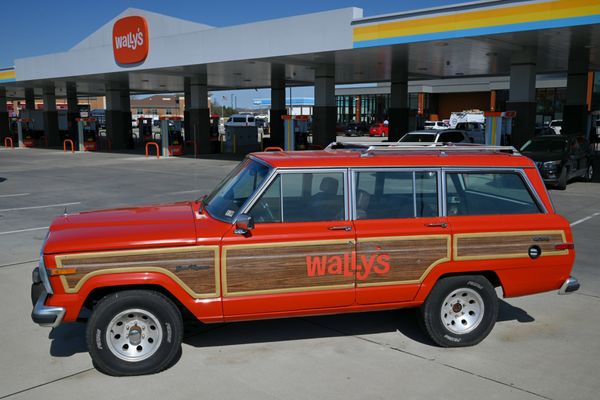 Wally’s by null