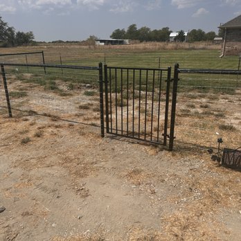 Moseley Fence - Pipe Fence - Fences & Gates Near Me - Joshua, Texas