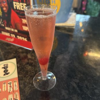 CeeCee's Bar - Cee Cee's 75 - Cocktail Bars Near Me - Hillcrest Heights, Maryland