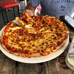 Rainbow Bay Surf Lifesaving Club - Margarita pizza